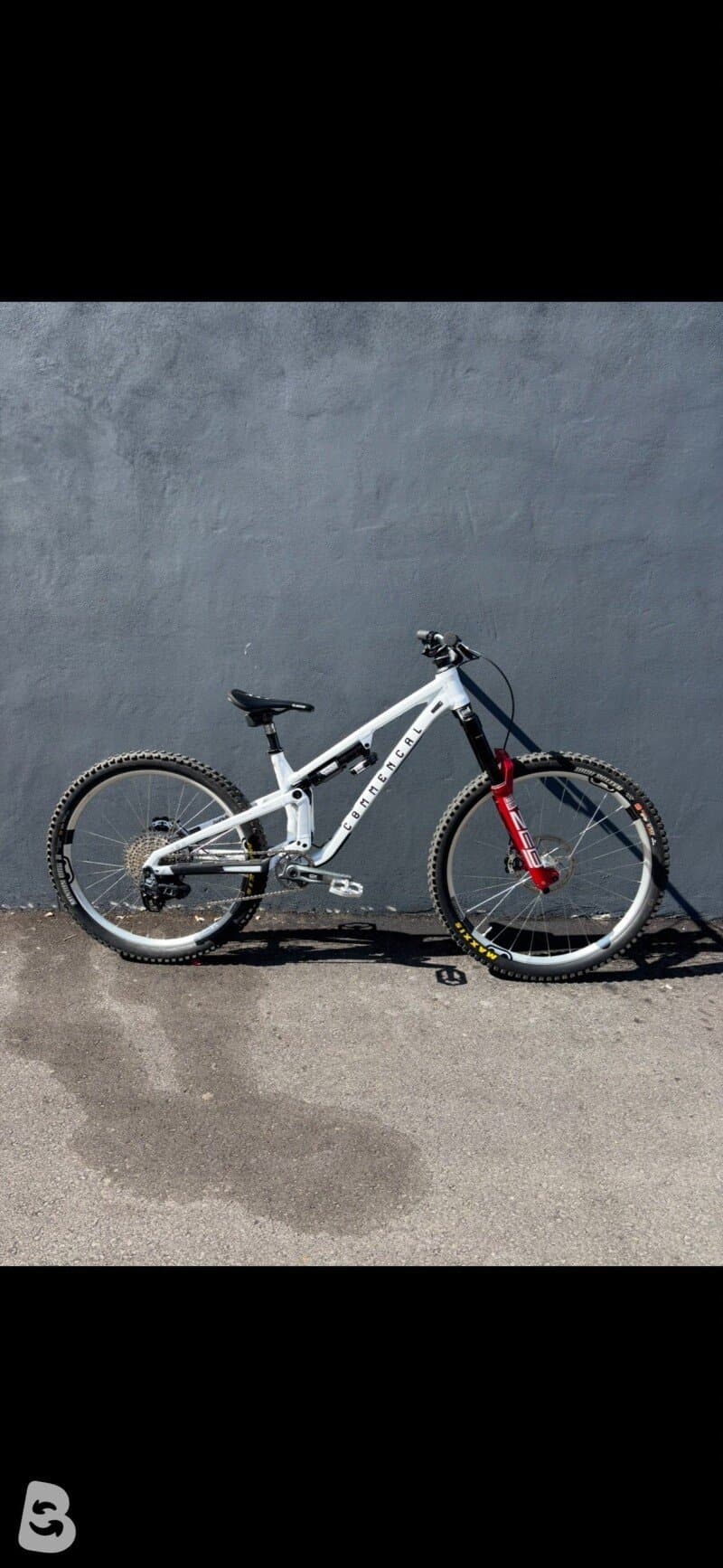 Commencal Meta v5 sx 2025