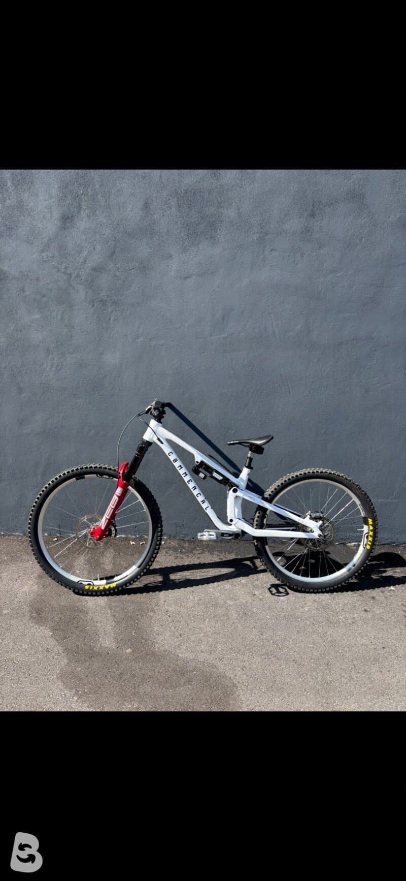 Commencal Meta v5 sx 2025