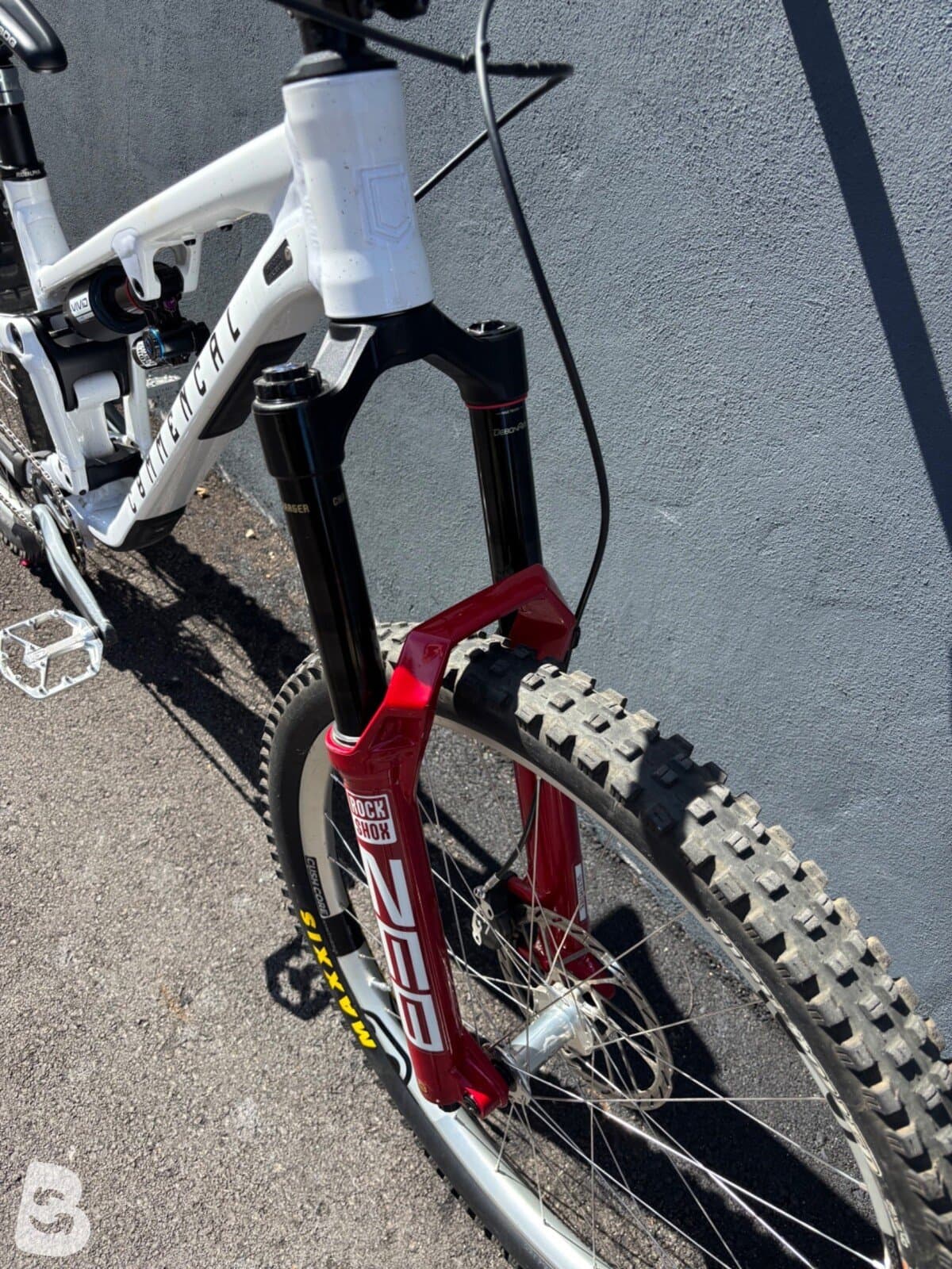 Commencal Meta v5 sx 2025