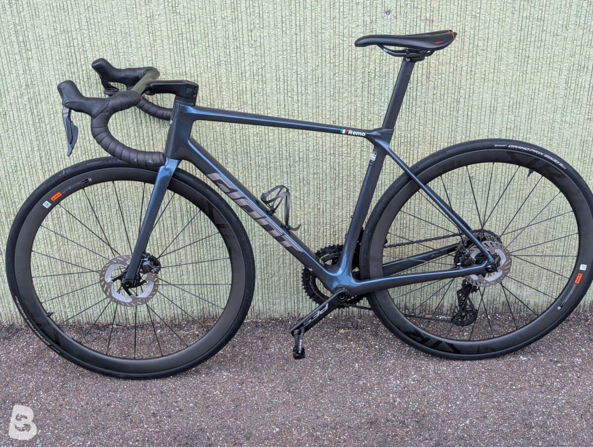 Giant TCR Advanced Pro 0 Di2 2025