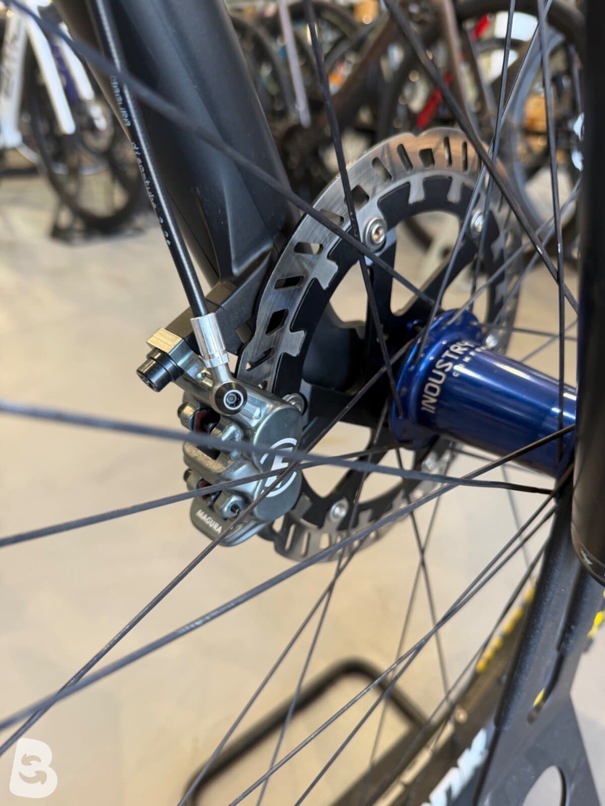 Arc8 Essential GX AXS 2023