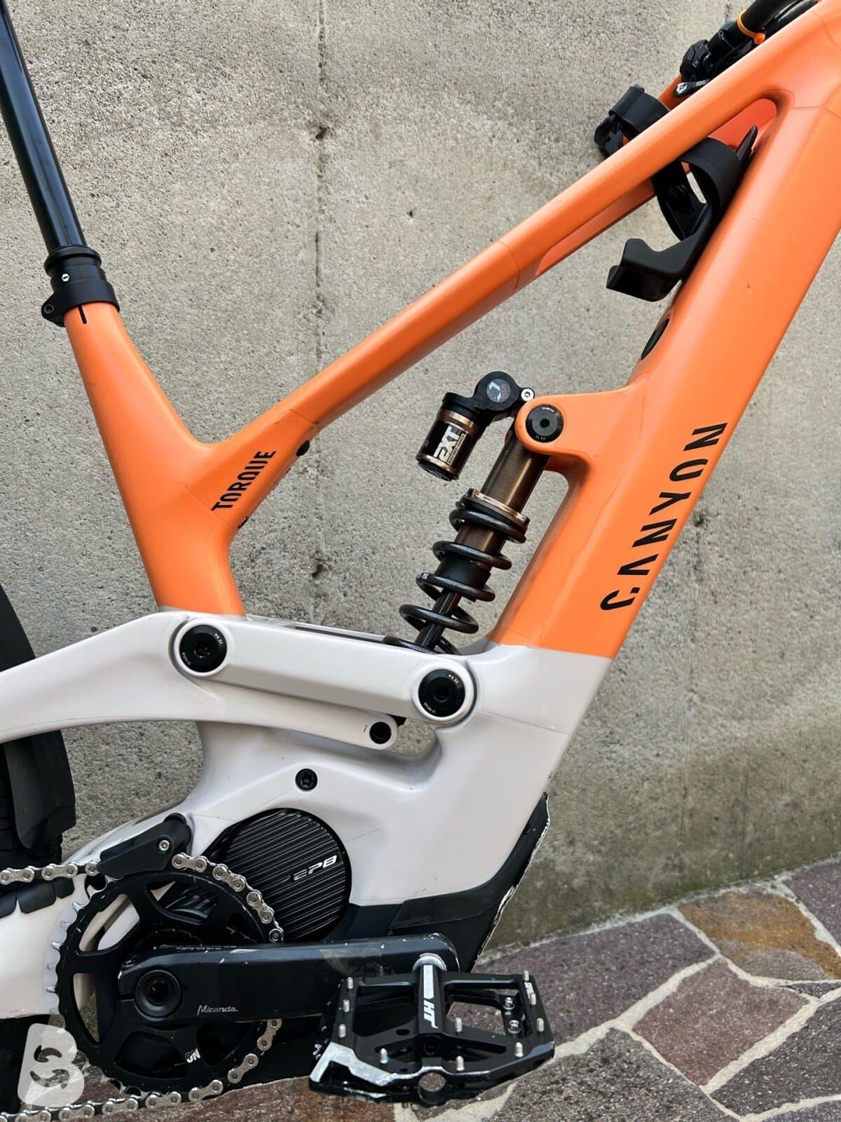Canyon Torque:ON CF 8 2023