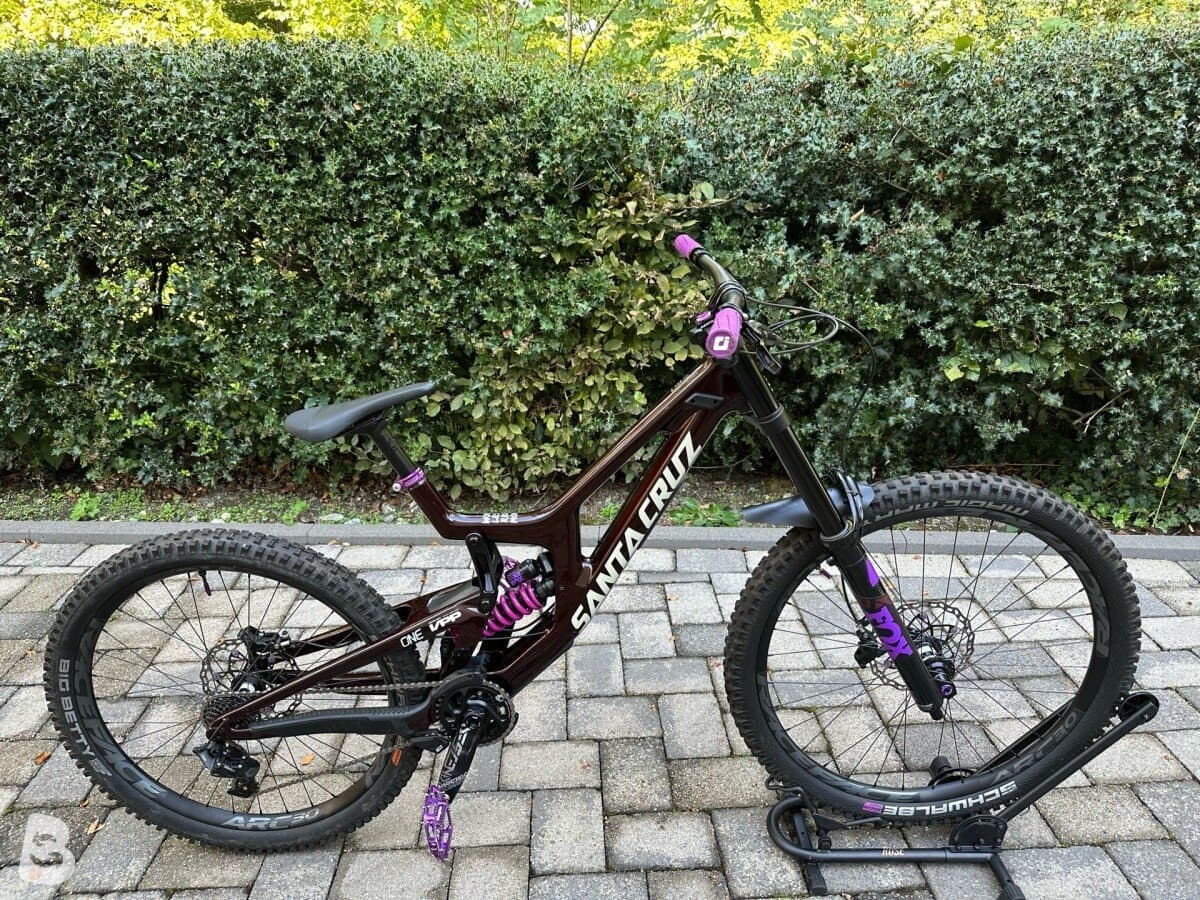 Santa Cruz V10 S MX / Carbon CC 2023