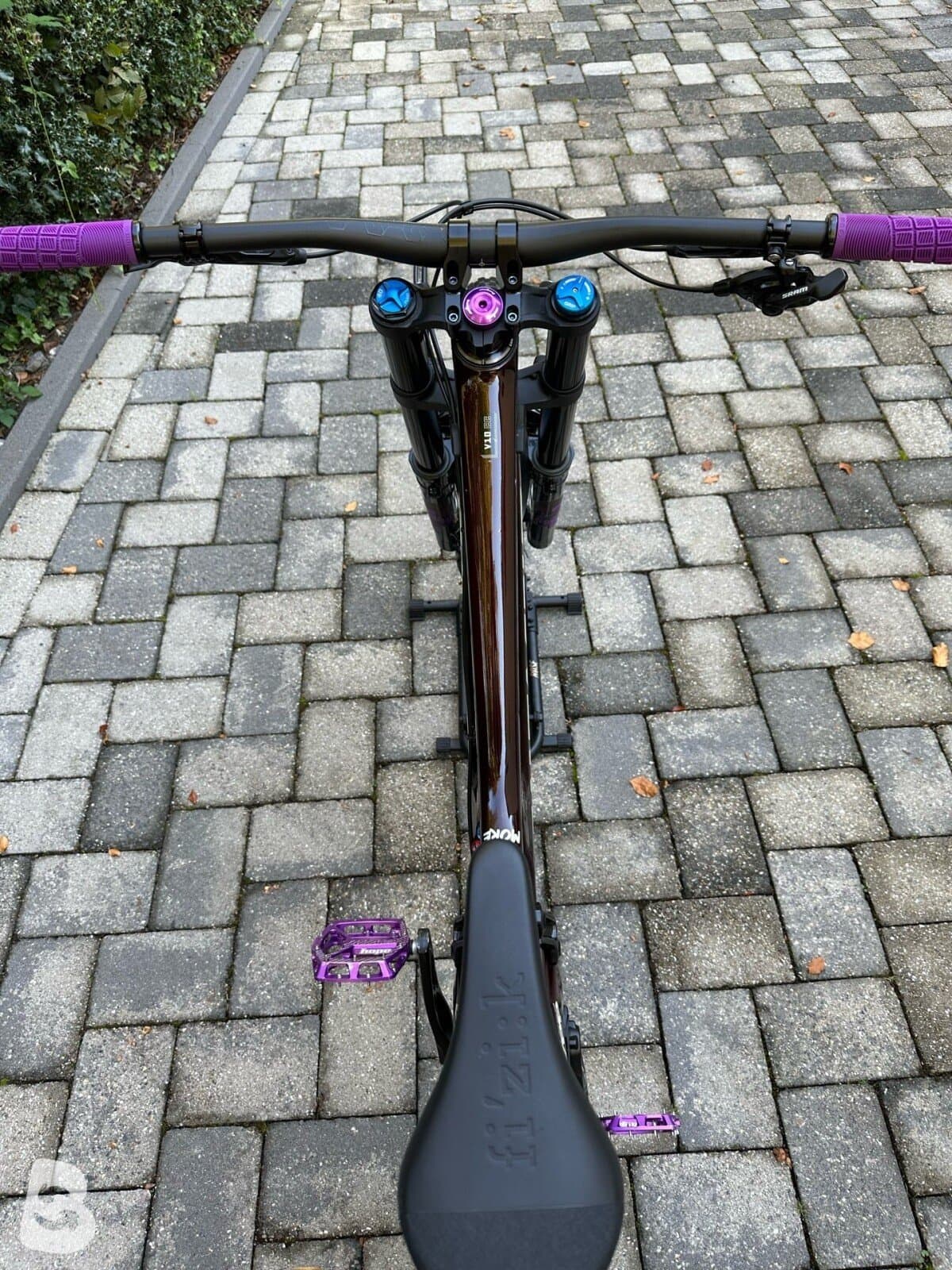 Santa Cruz V10 S MX / Carbon CC 2023