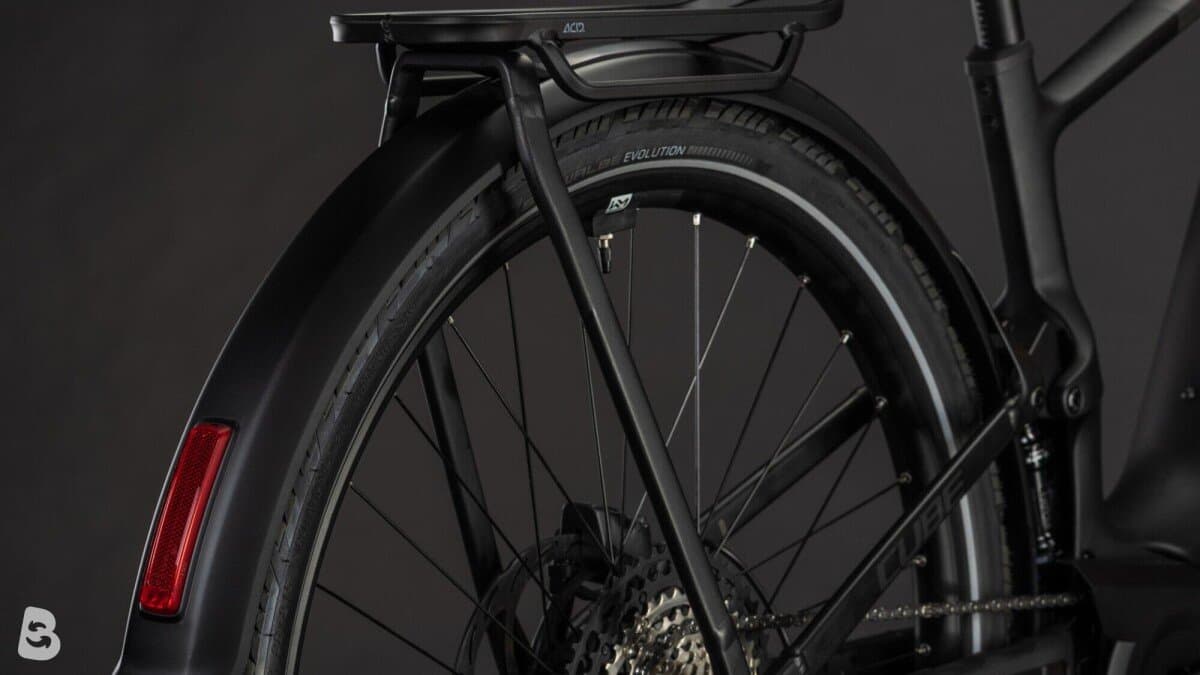 Cube Kathmandu Hybrid ONE11 HPC SLT 800 carbon´n´silverdust 2027