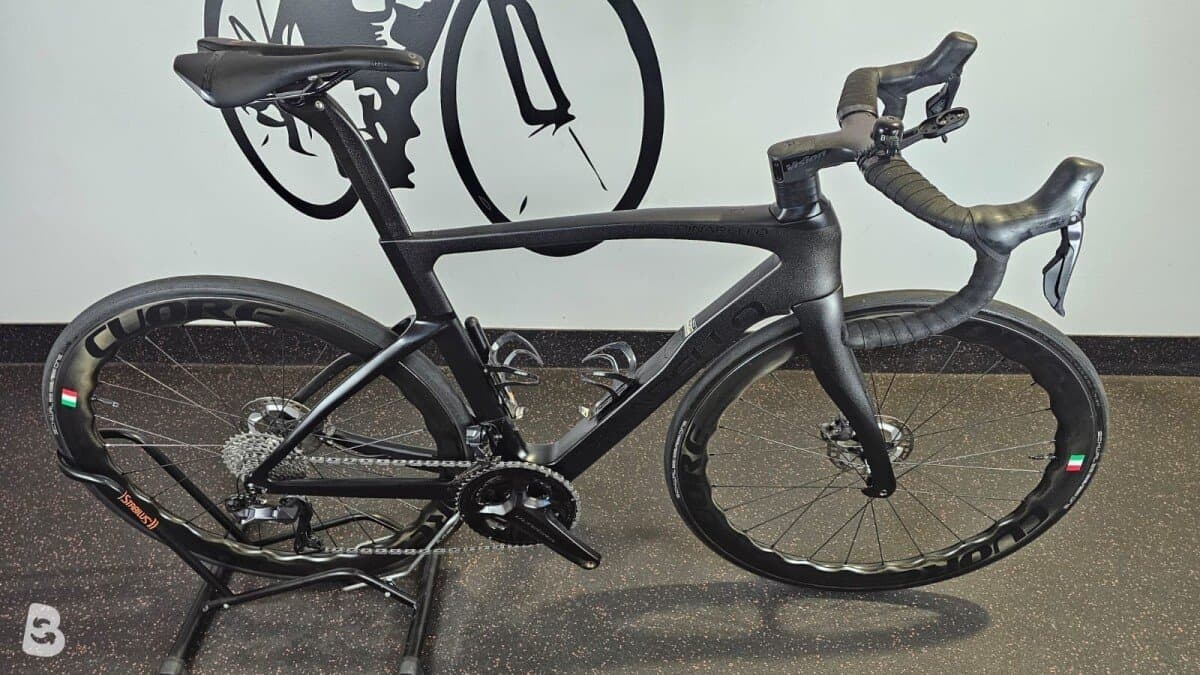 Pinarello F9 Razor Black Disc 2024