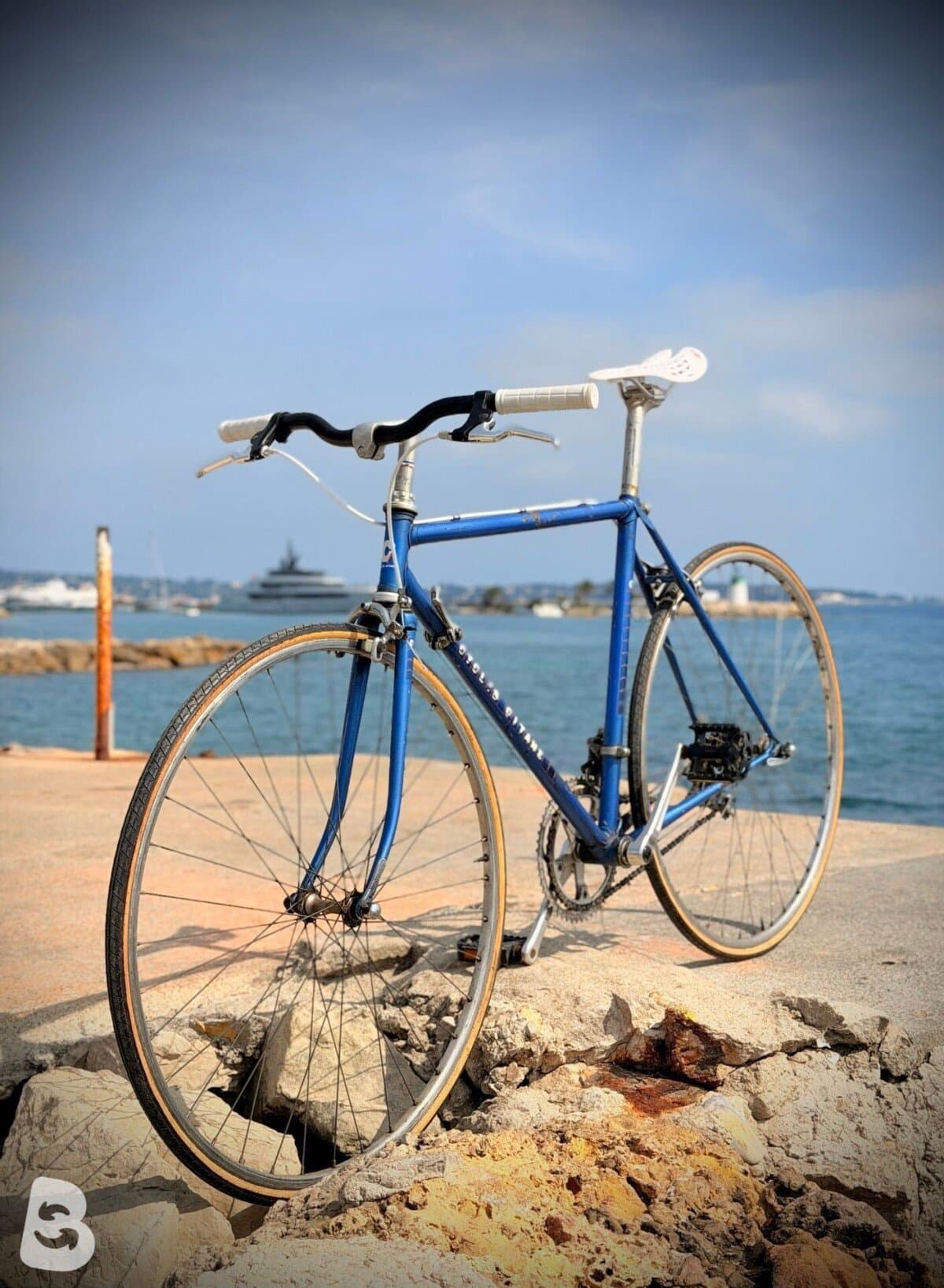 Gitane Vélo route vintage / Vintage Road Bike – Taille M – Shimano 600 – Cadre acier 1980