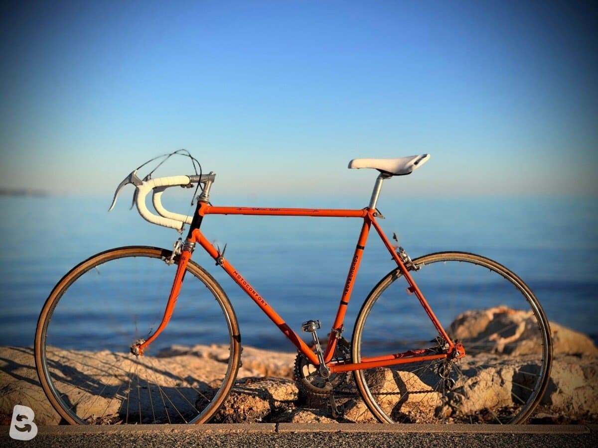 Motobecane Vélo route vintage / Vintage Road Bike – Taille M – Huret – Cadre acier 1980