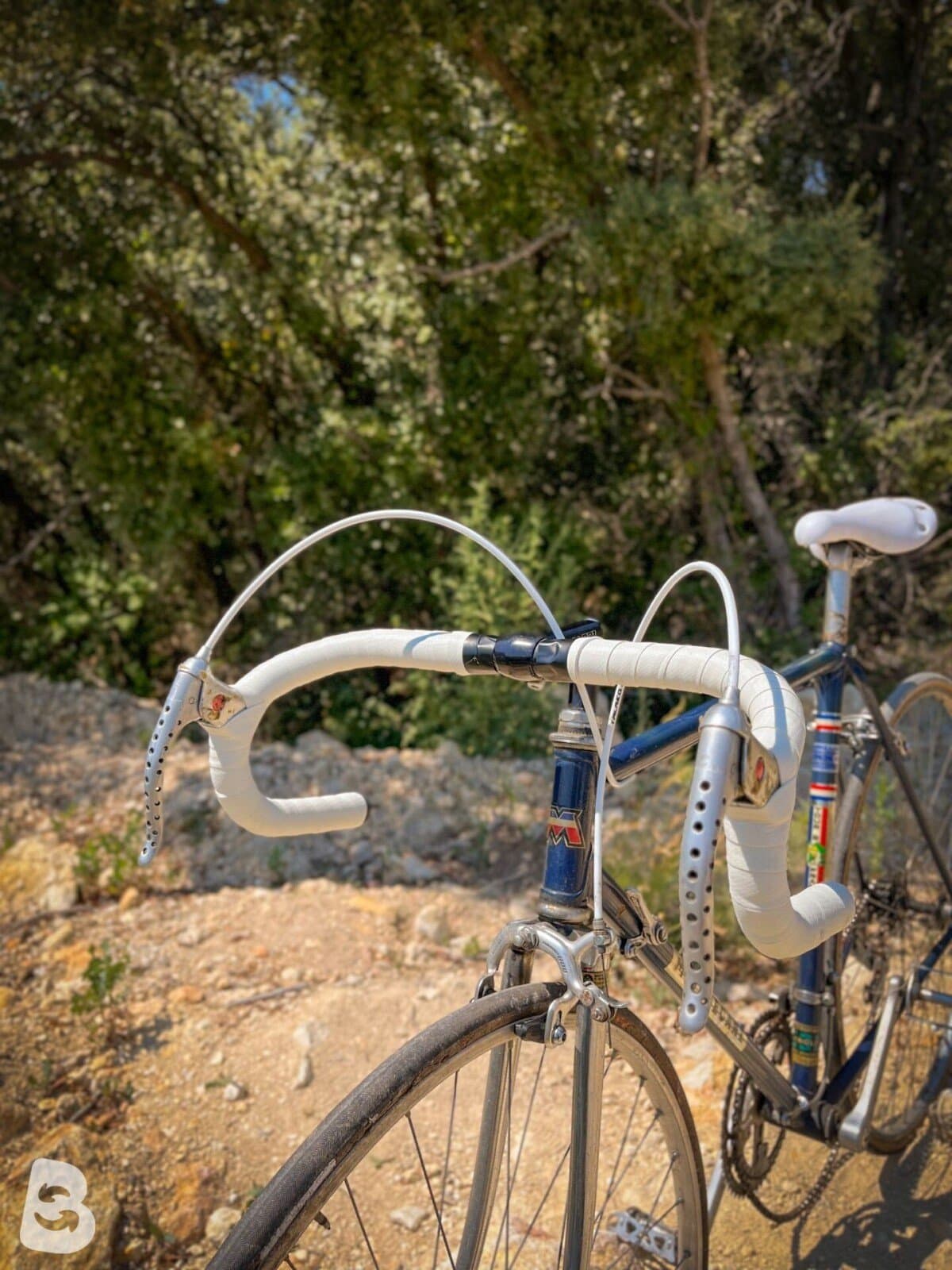 Motobecane Vélo route vintage / Vintage Road Bike – Taille M – Huret – Cadre acier 1980