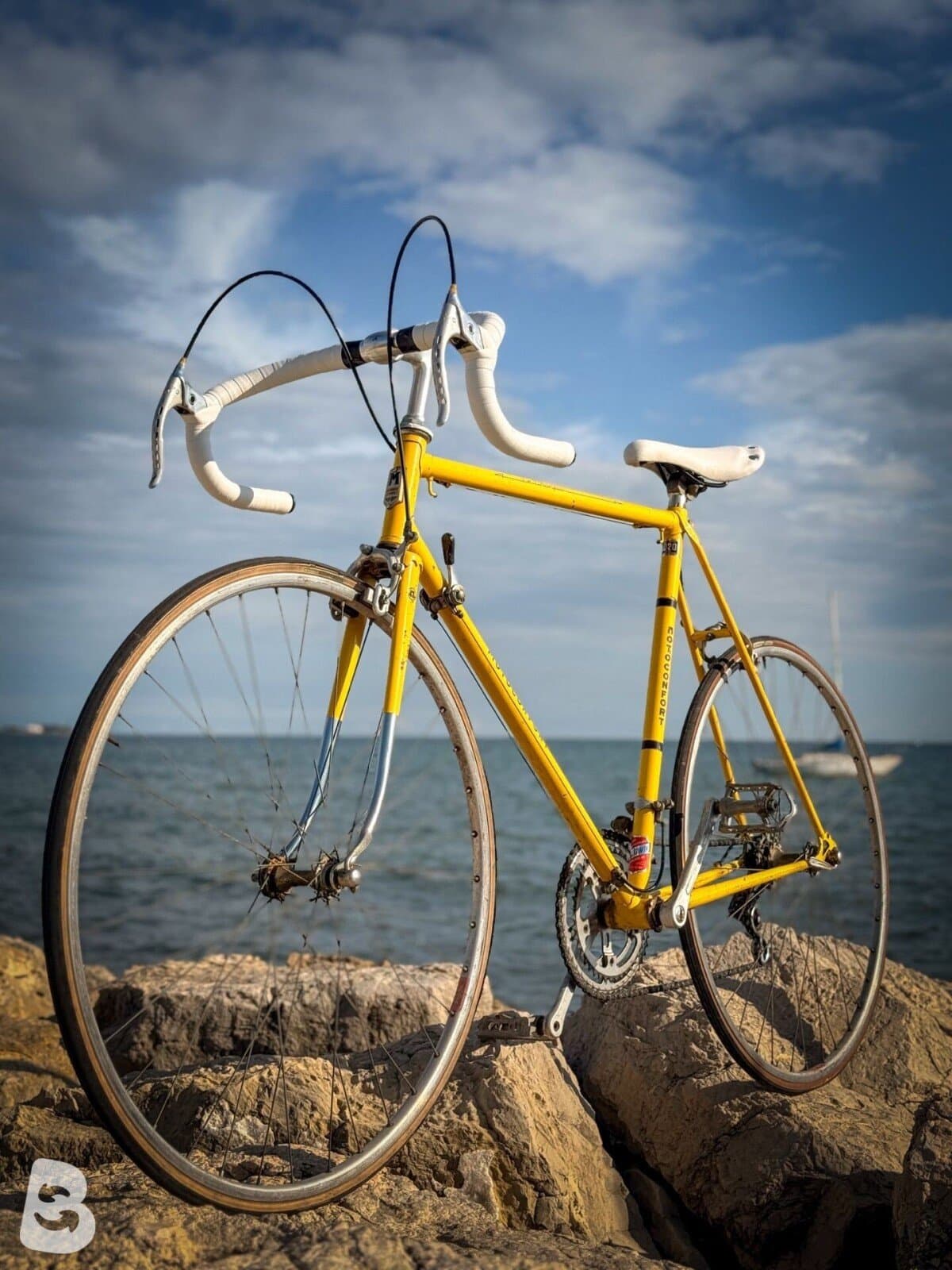 Motobecane Vélo route vintage / Vintage Road Bike – Taille M – Huret – Cadre acier 1980