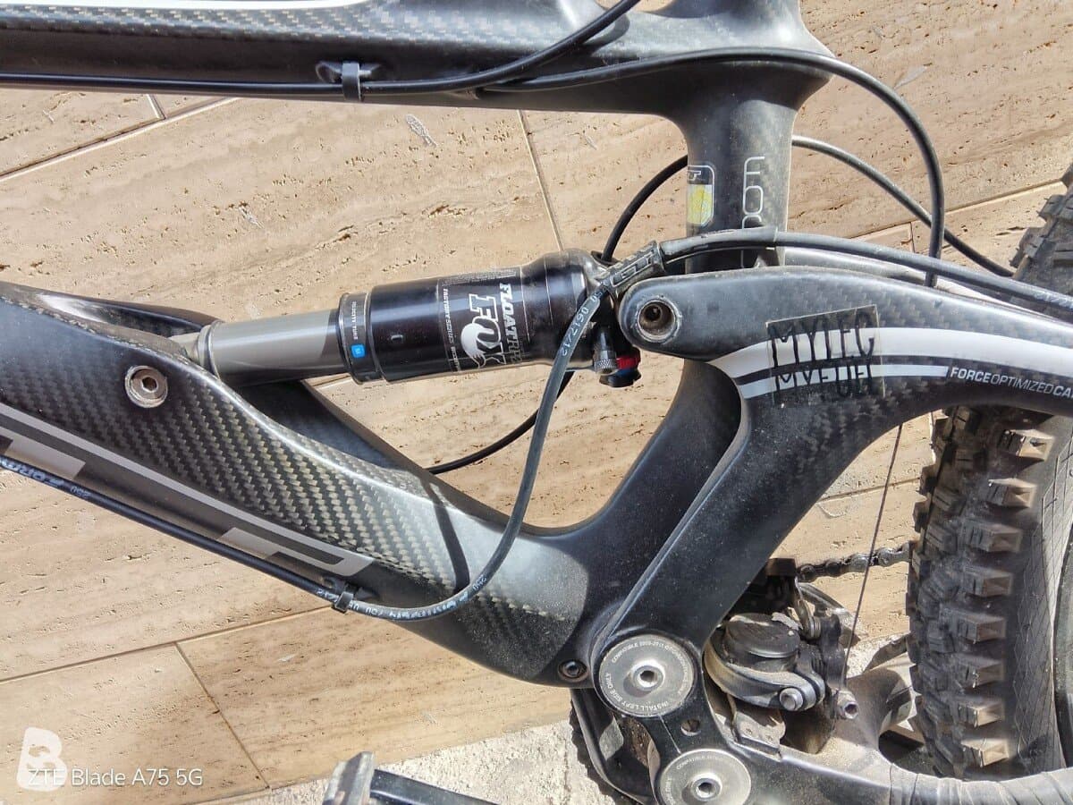 GT Force Carbon Expert 2013
