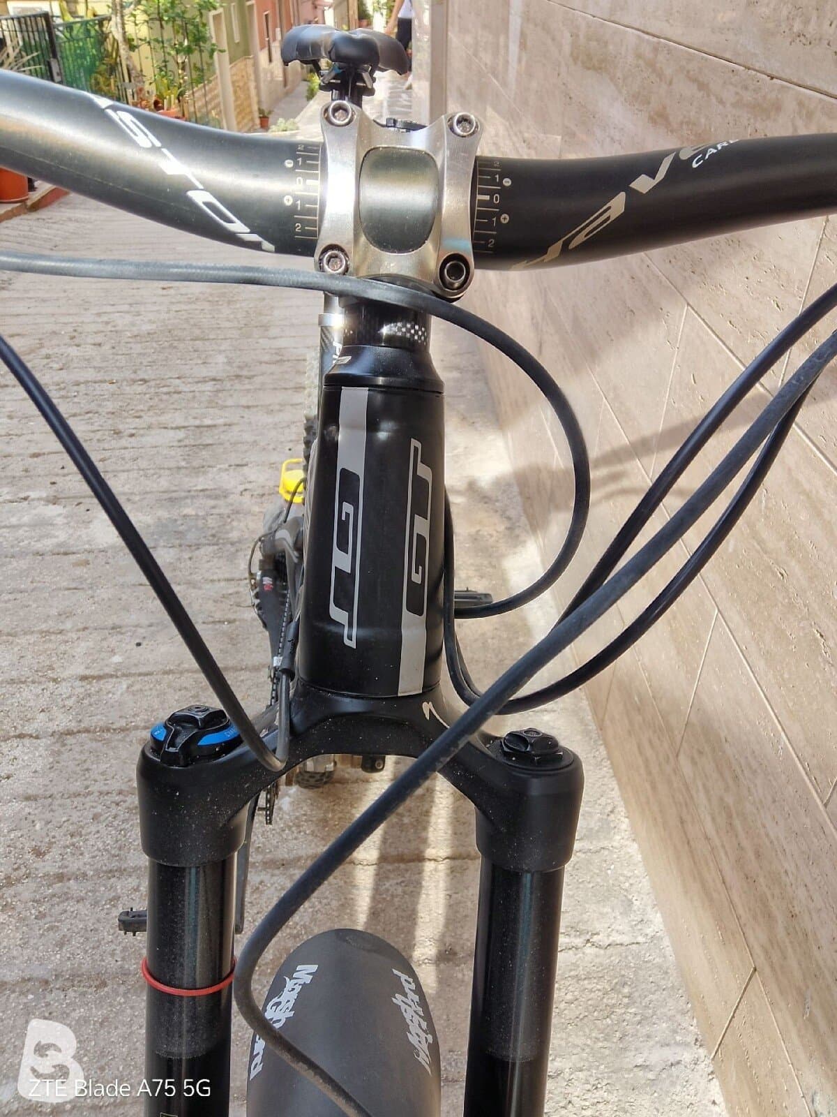 GT Force Carbon Expert 2013
