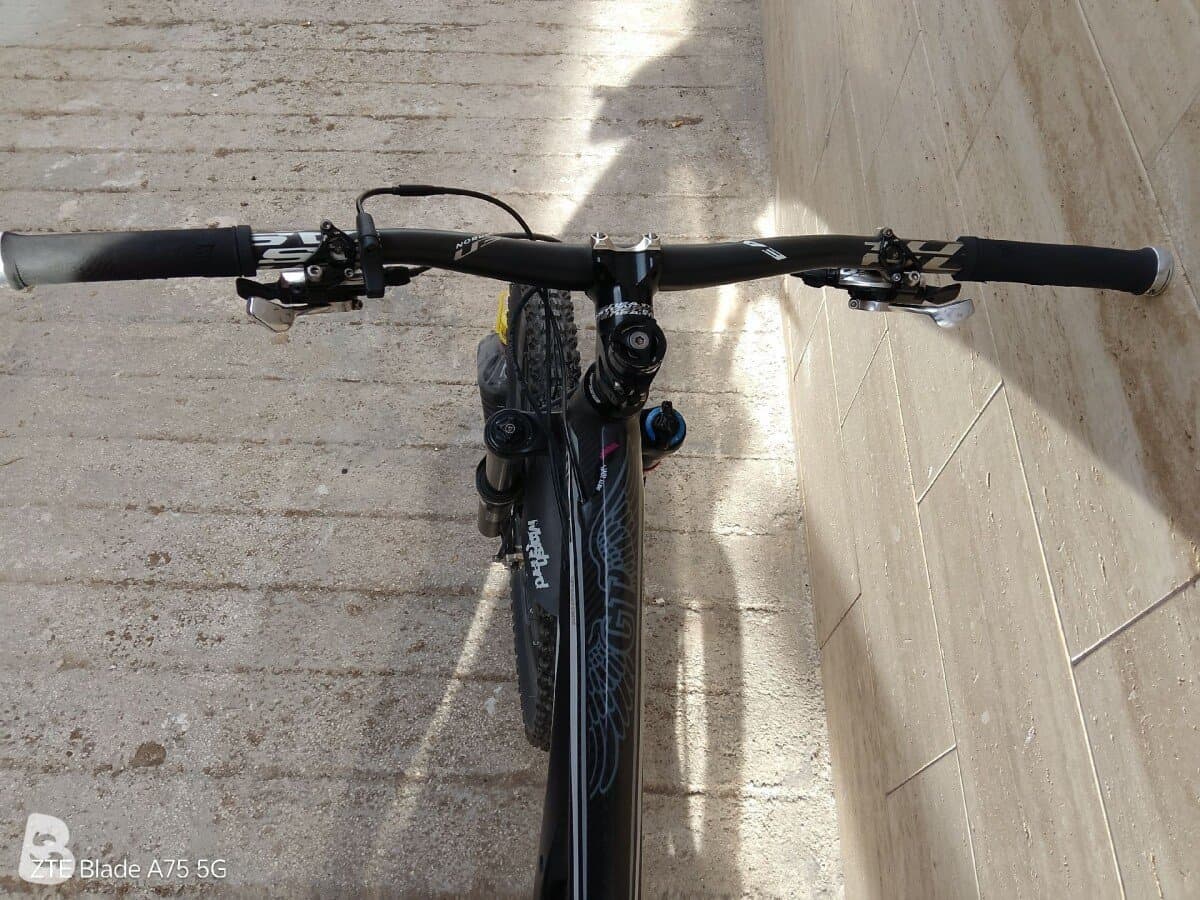 GT Force Carbon Expert 2013