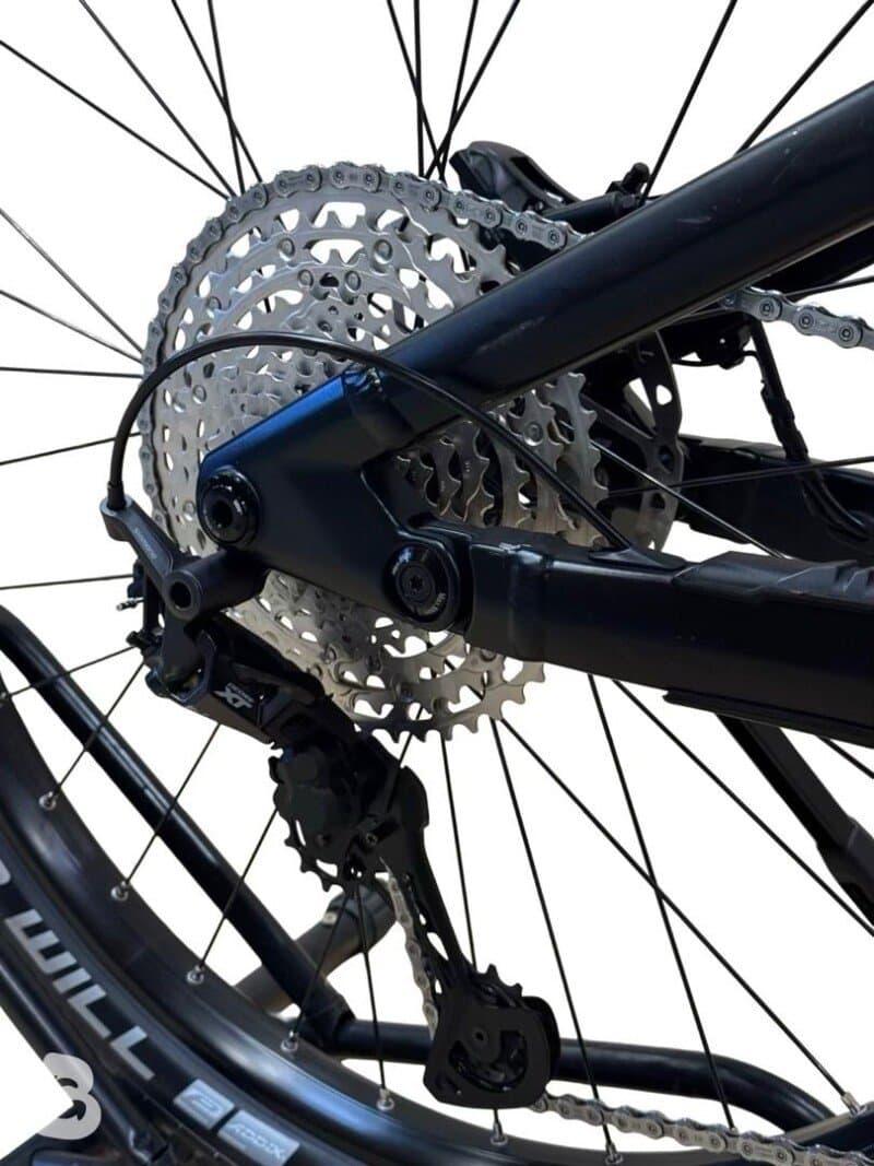 Stevens E-Inception AM 7.7.2 Shimano Deore XT 2023