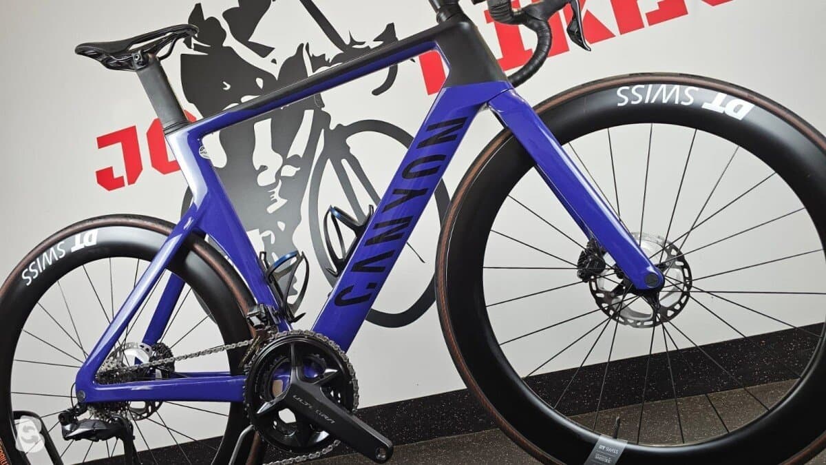 Canyon aeroad cf slx 8 disc ultegra di2 + 4iii powermeter 2024