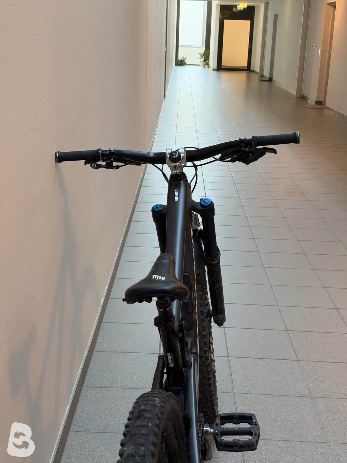 Santa Cruz NOMAD R / Carbon C 2023