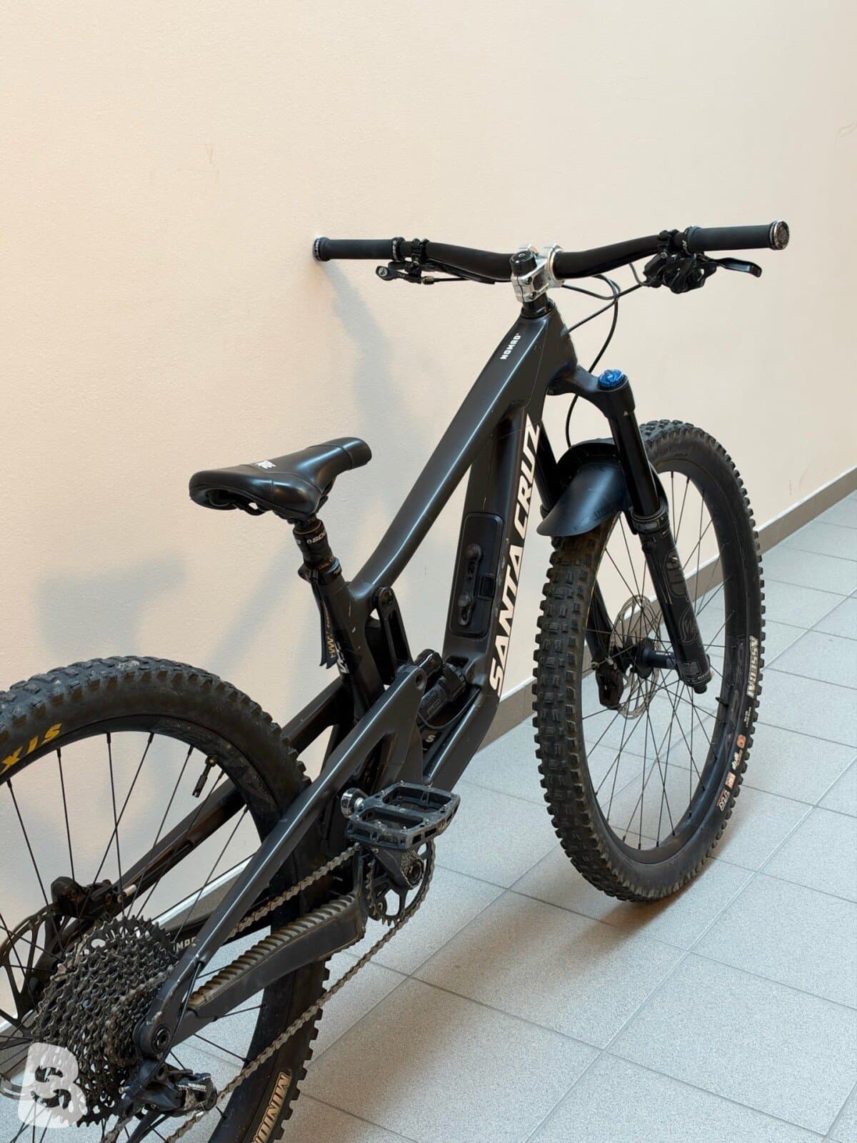 Santa Cruz NOMAD R / Carbon C 2023