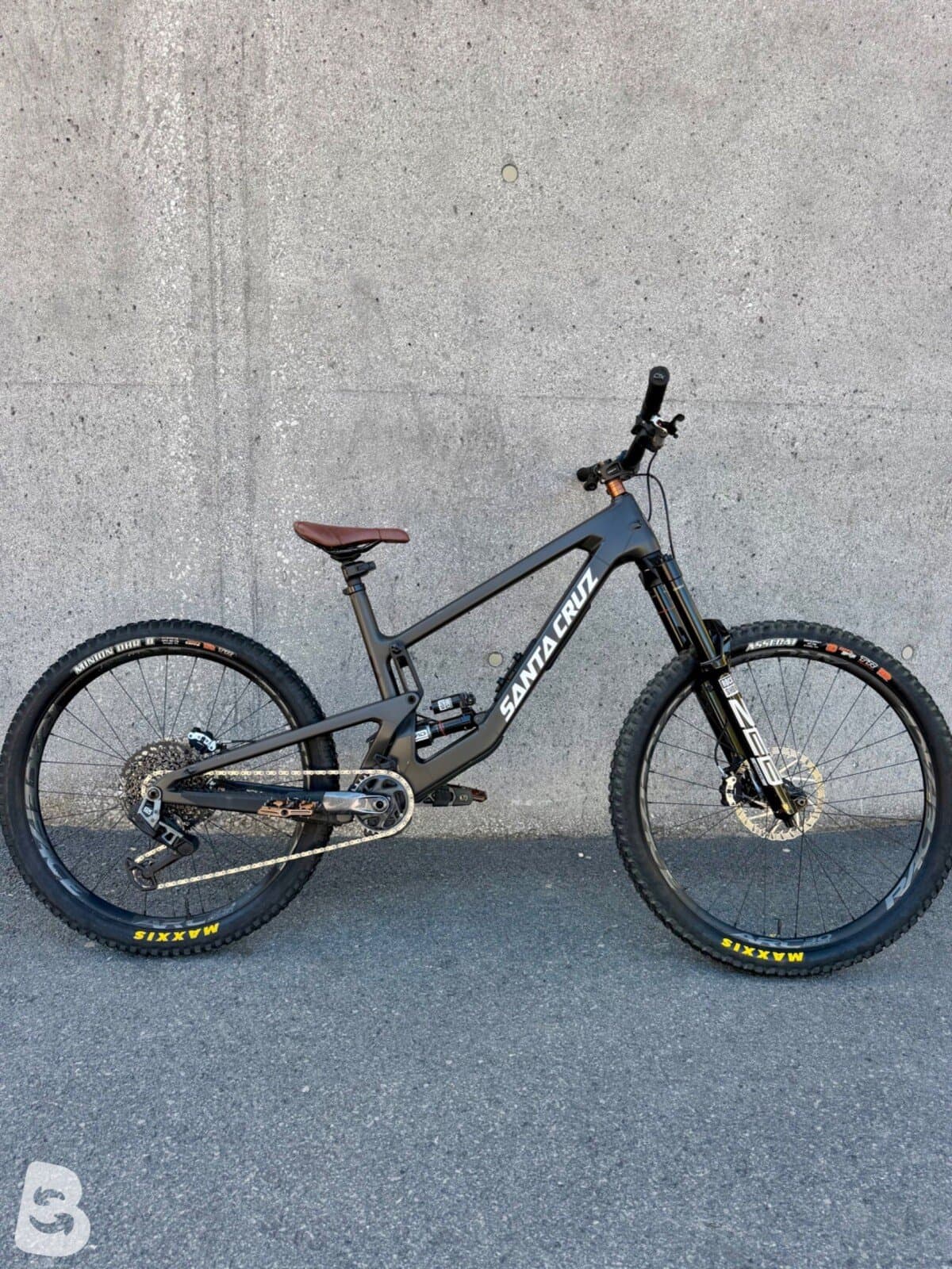 Santa Cruz NOMAD GX AXS / Carbon C 2023