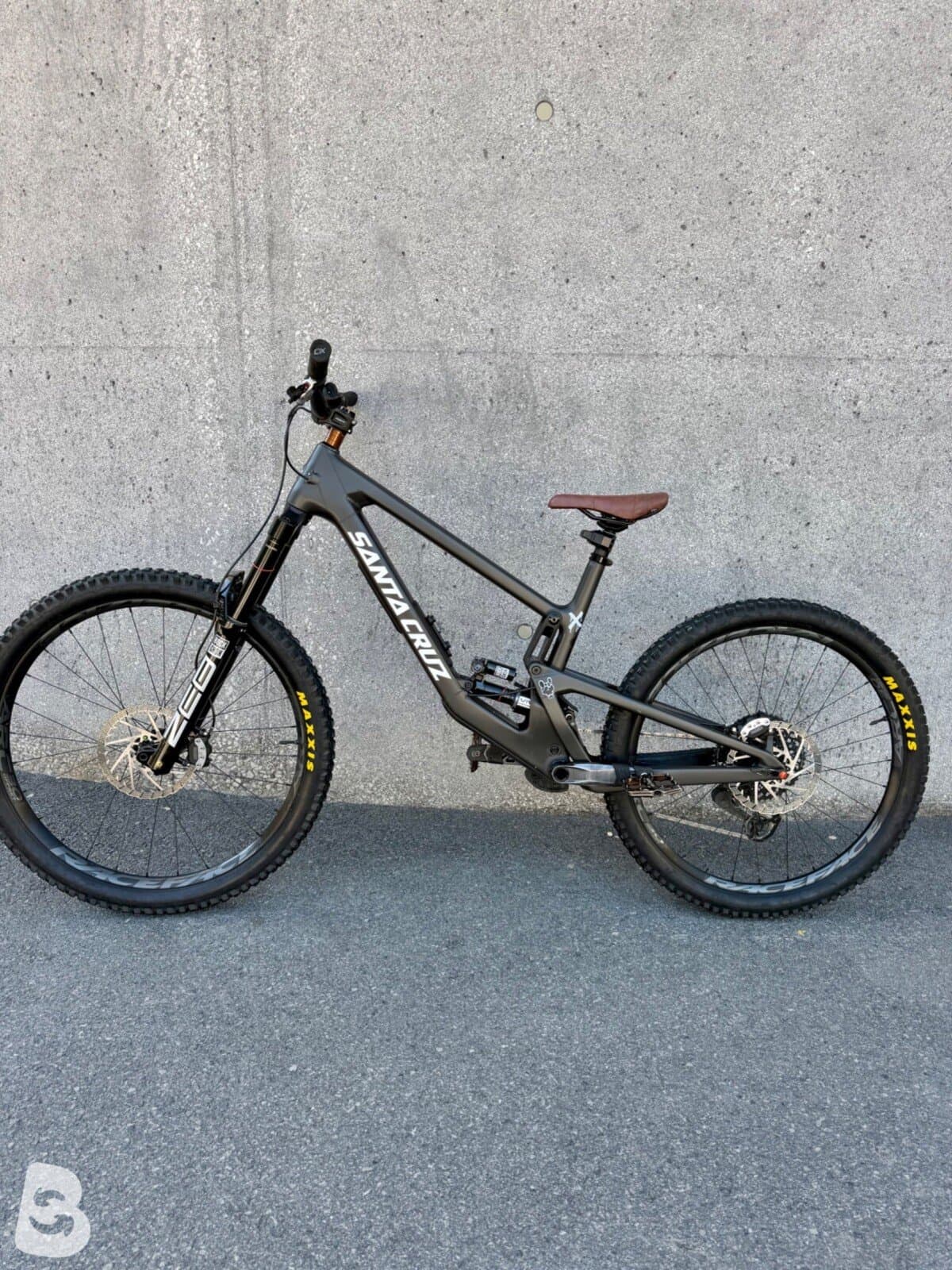 Santa Cruz NOMAD GX AXS / Carbon C 2023