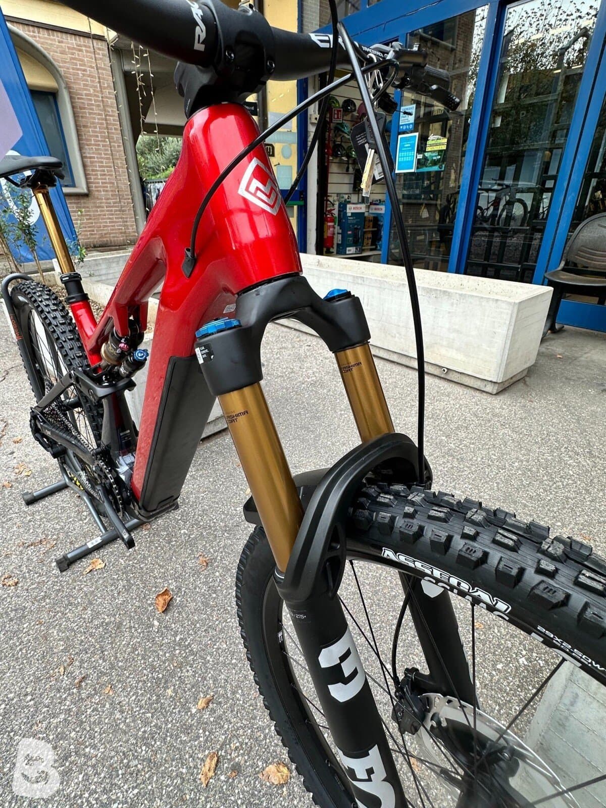 Megamo RYAL 03 AXS 2027 800wh 2027