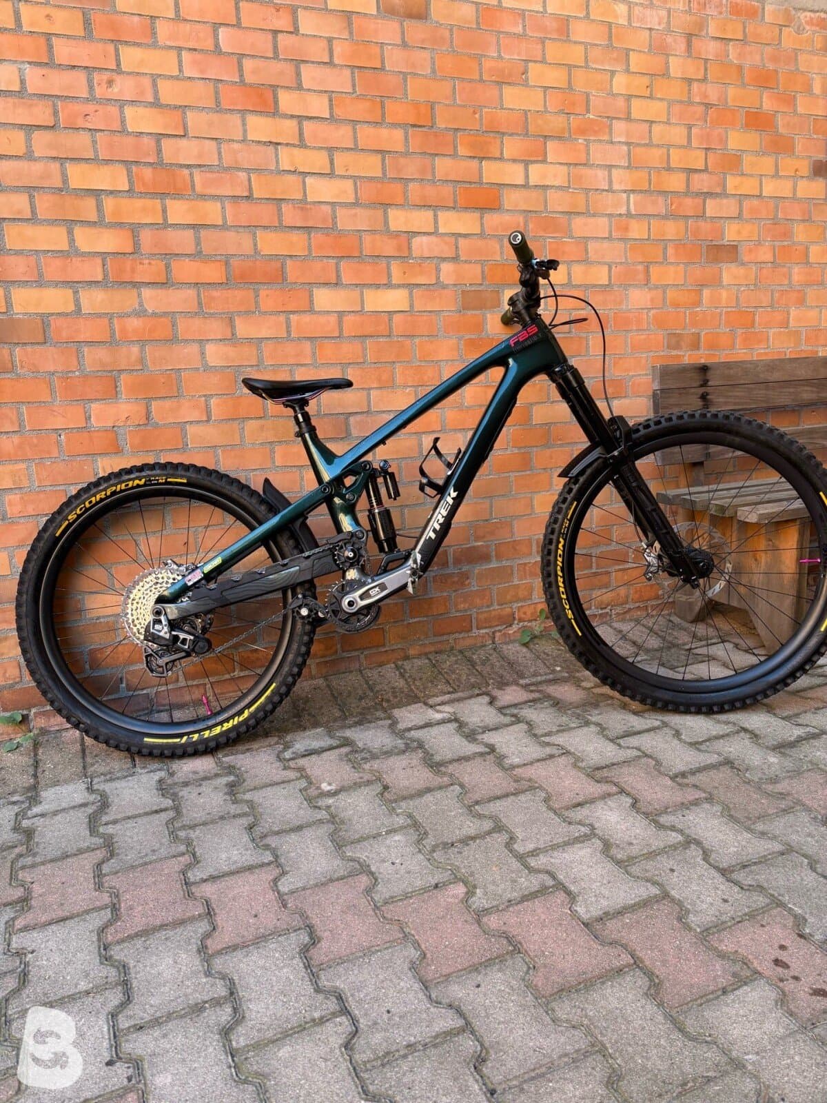 Trek Slash 9.8 GX AXS T-Type Gen 6 2024