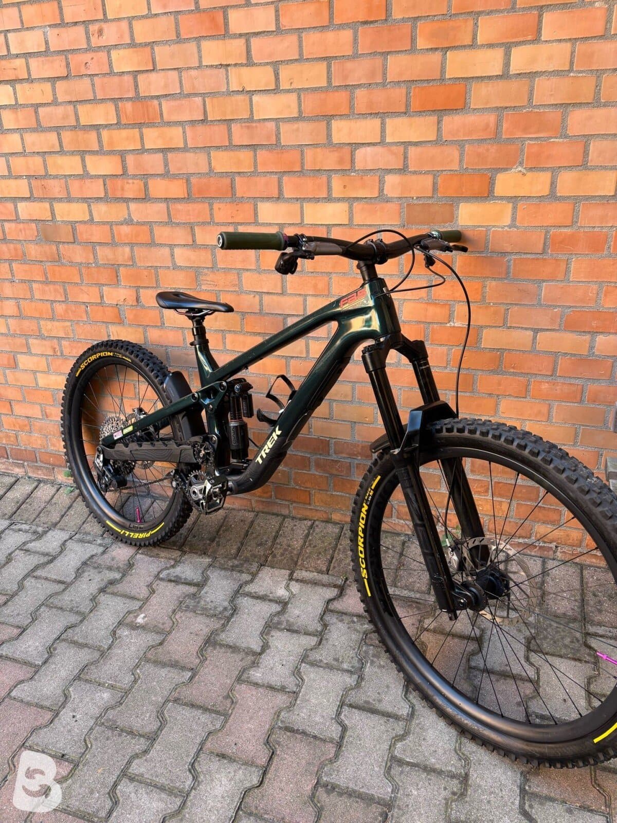 Trek Slash 9.8 GX AXS T-Type Gen 6 2024