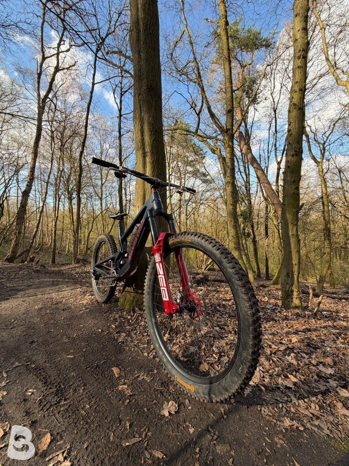 Santa Cruz Nomad V6 2024