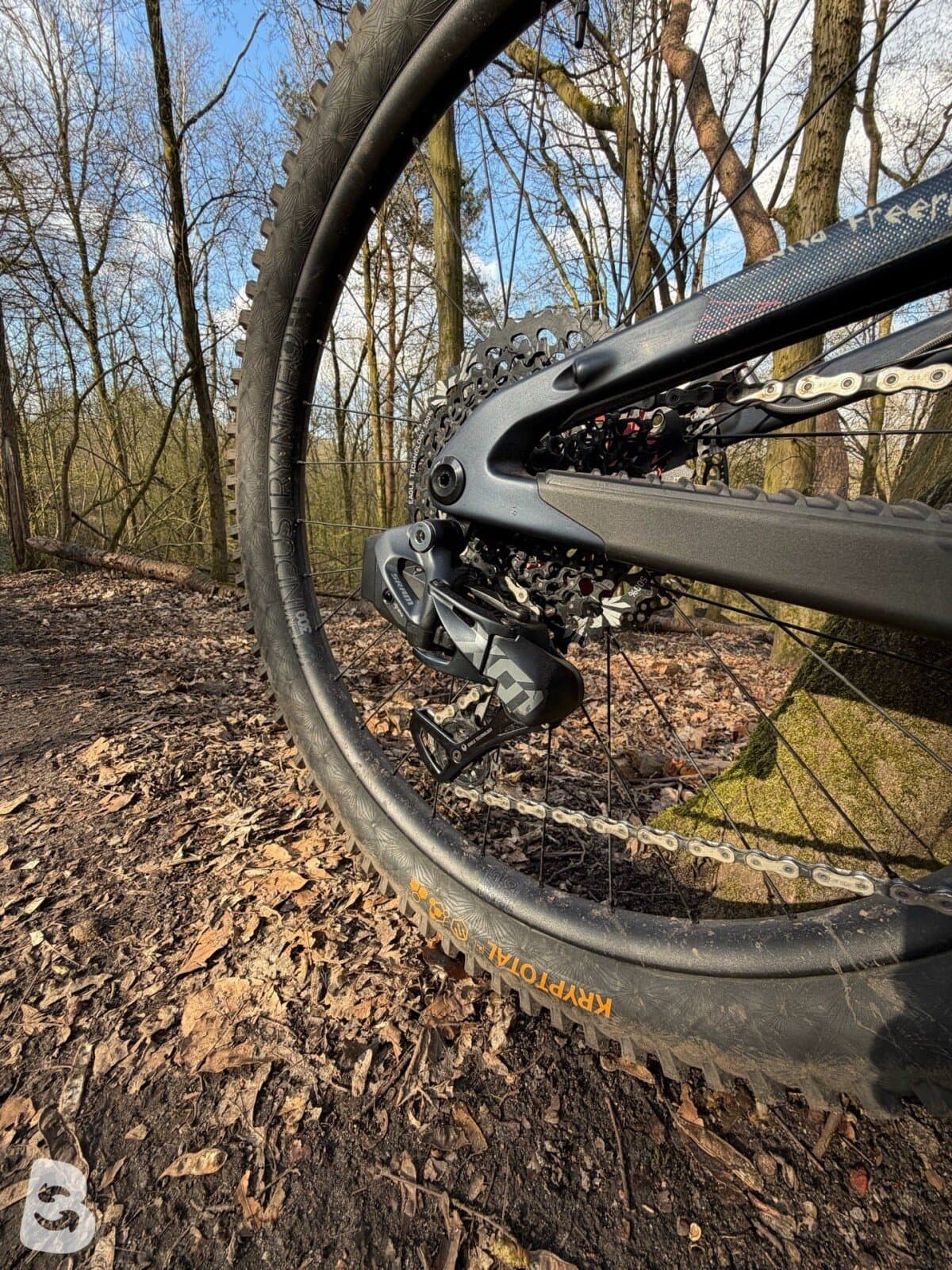 Santa Cruz Nomad V6 2024