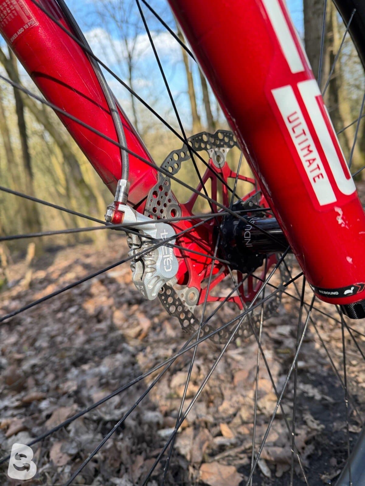 Santa Cruz Nomad V6 2024