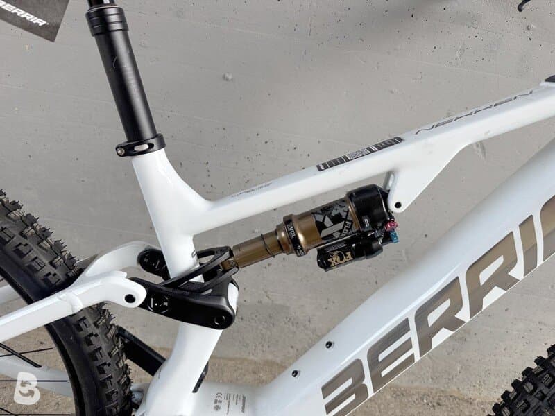 Berria Nexxen Avinox M2S XT Kashima 2026