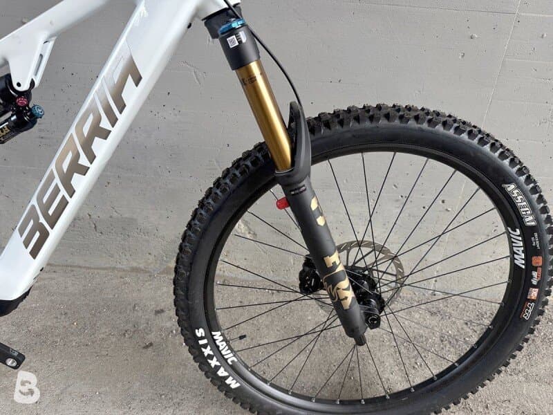 Berria Nexxen Avinox M2S XT Kashima 2026