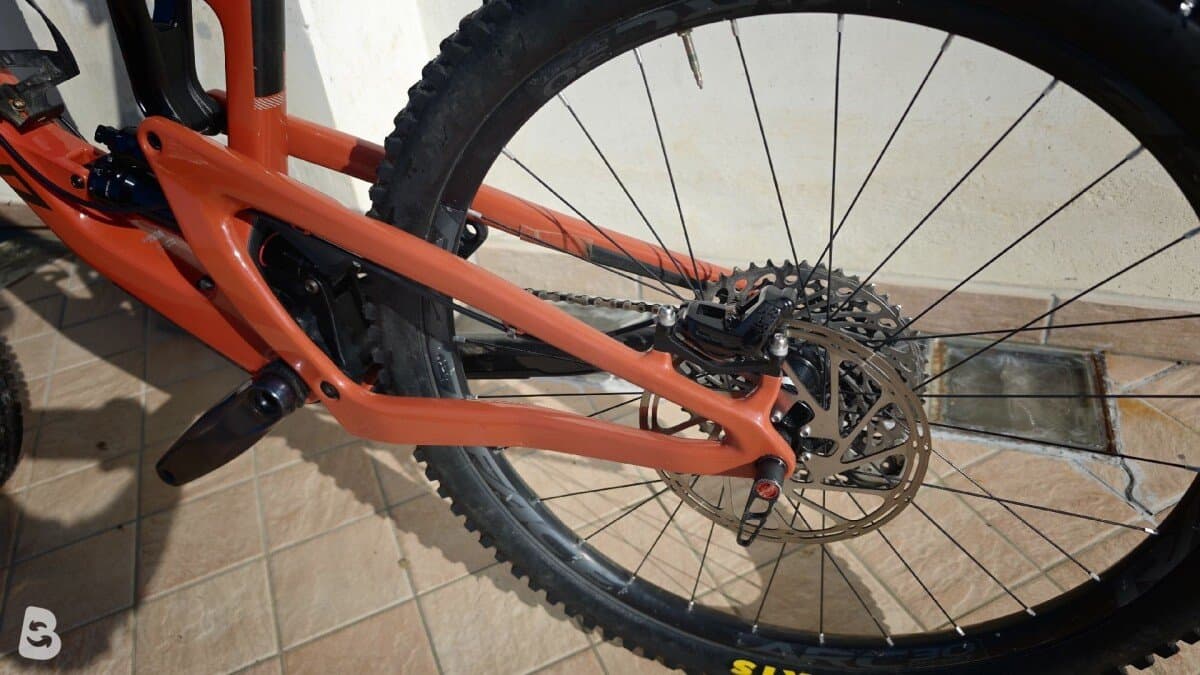 Santa Cruz Nomad Carbon CC X01 2020