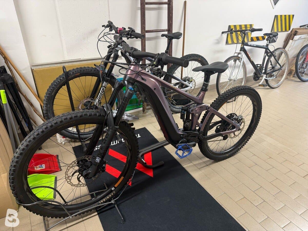 Giant Reign E +0 2023 2023