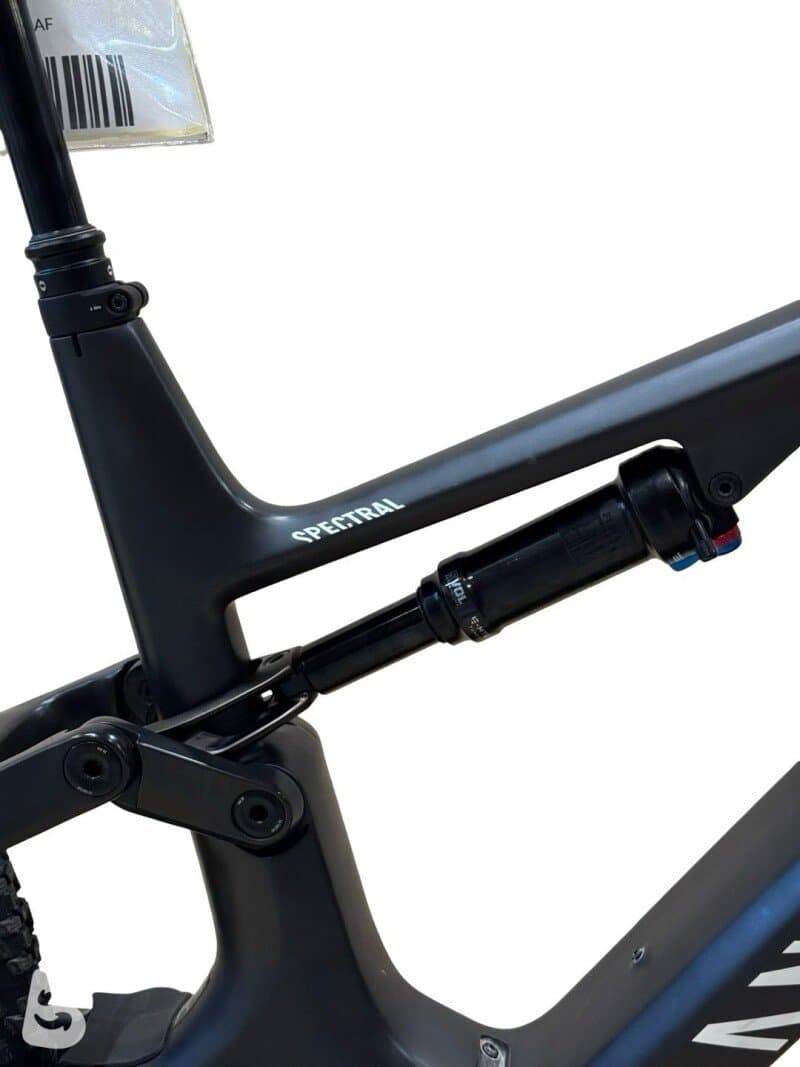 Canyon Spectral:ON CF 8 Carbon Shimano XT 2022