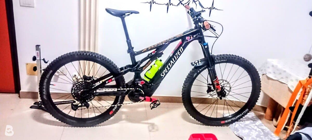 Specialized Halloy Turbo Levo 2022