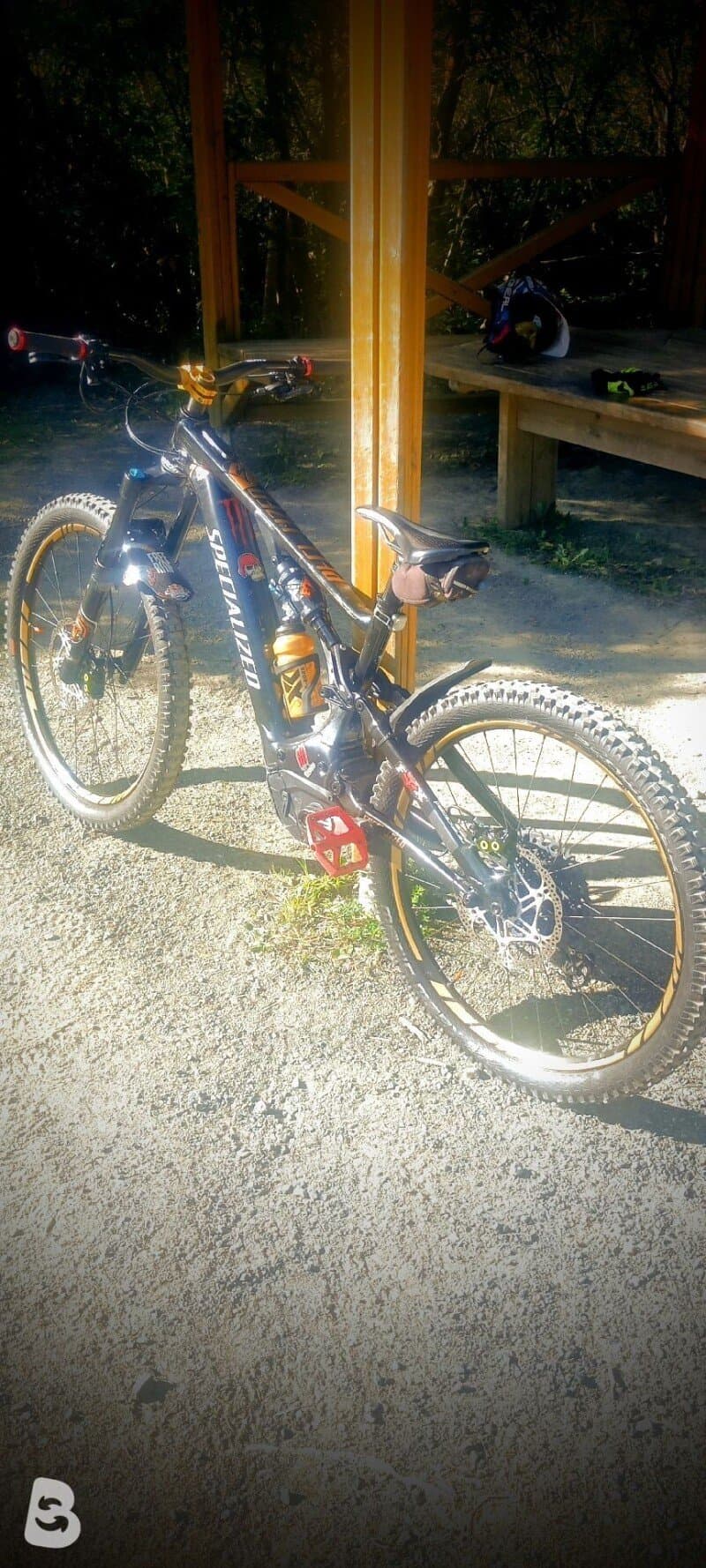 Specialized Halloy Turbo Levo 2022