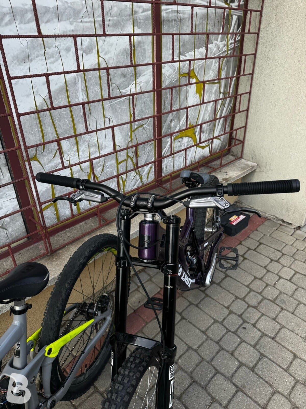 Santa Cruz V10 X01 MX / Carbon CC 2023