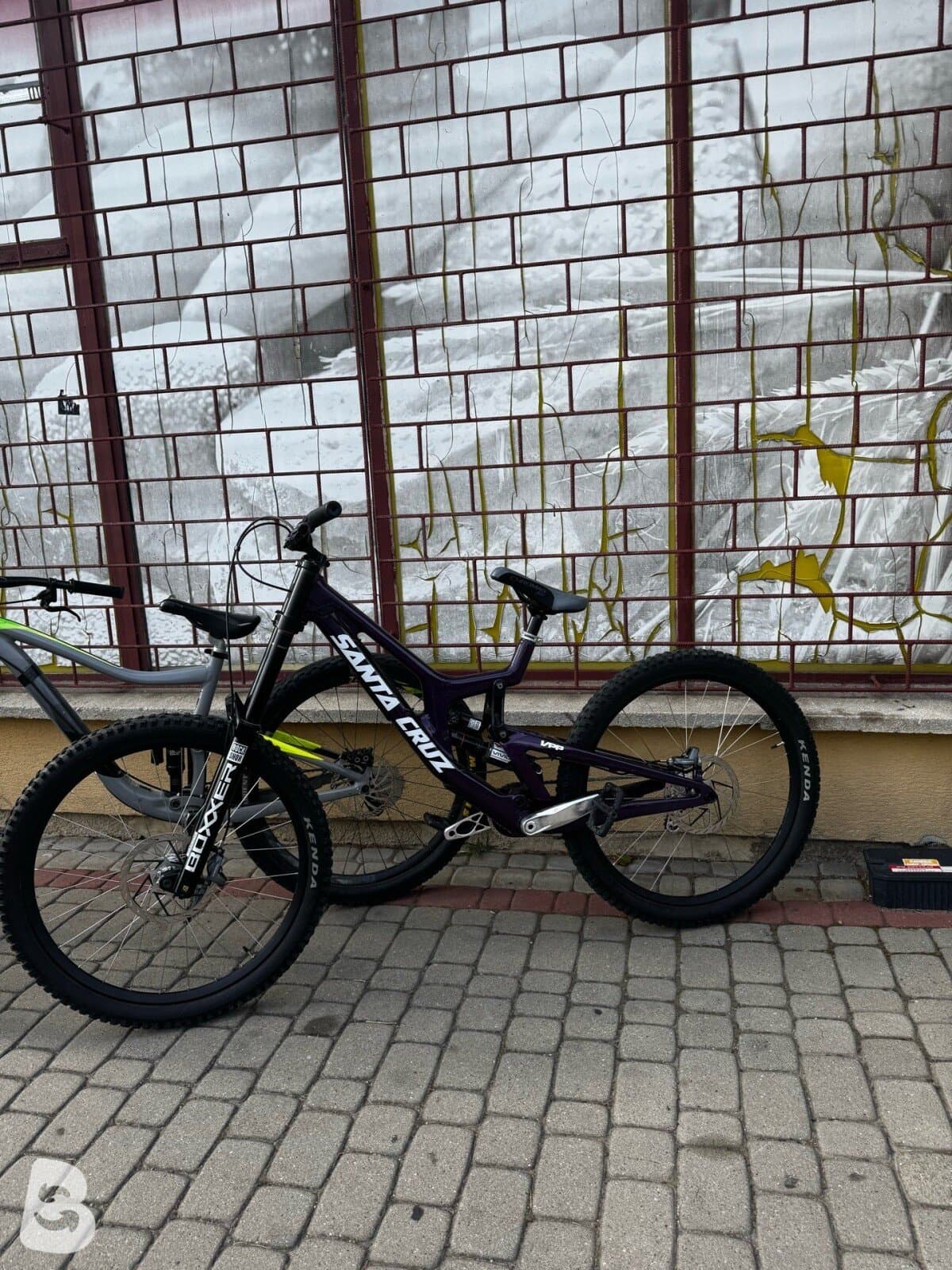Santa Cruz V10 X01 MX / Carbon CC 2023