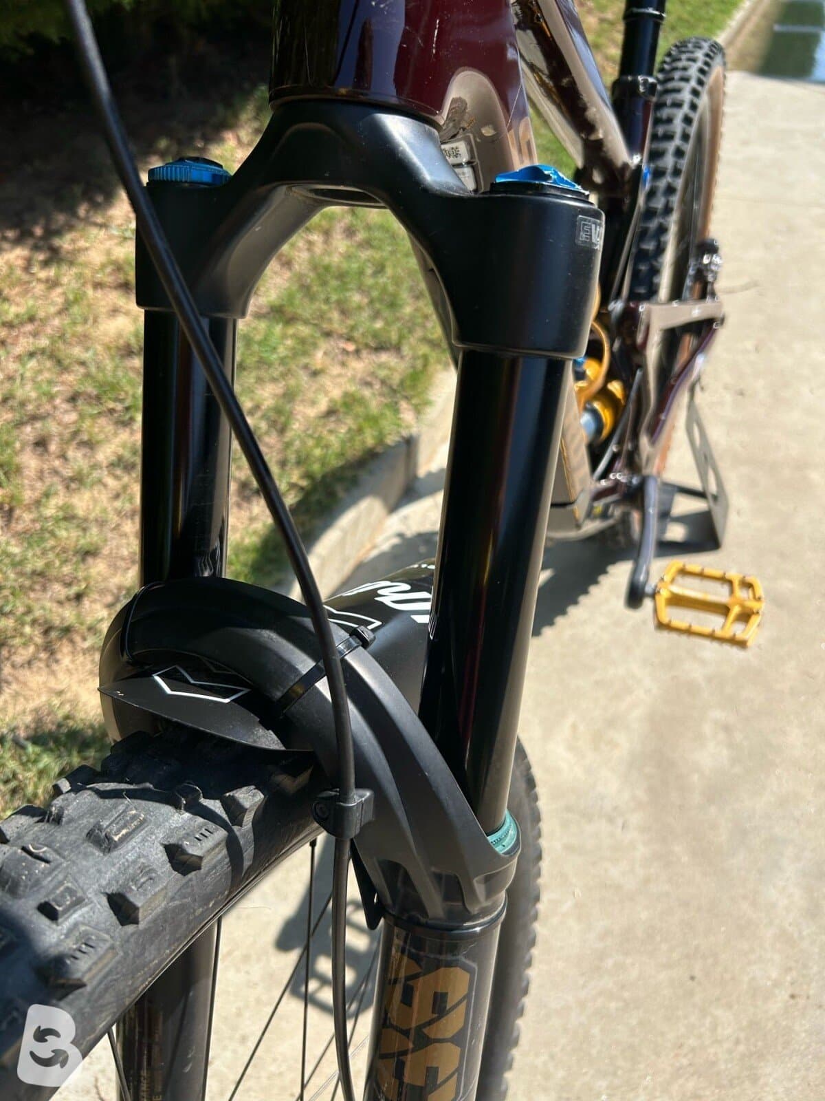 Santa Cruz NOMAD XT / Coil / Carbon C / 27.5 2022