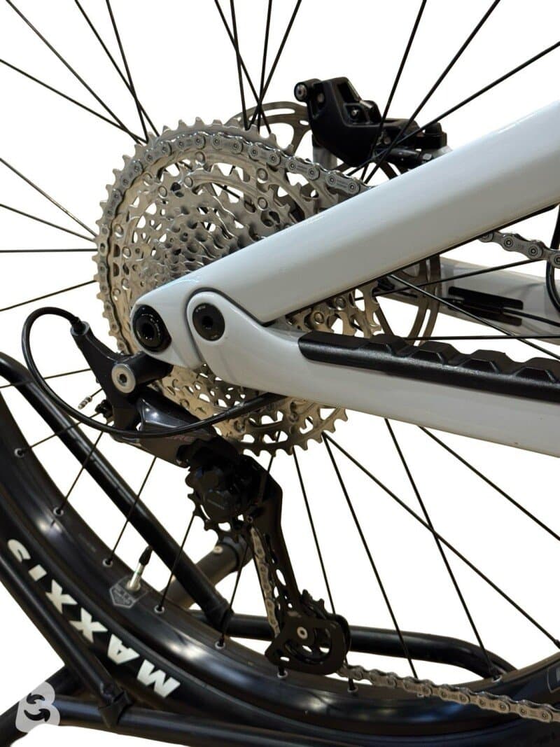 Canyon Spectral:ON CF 7 Carbon Shimano Deore 2023