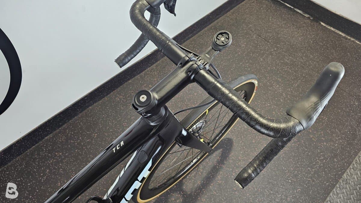 Giant tcr advanced 0 disc ultegra di2 + carbon wheels Mavic 2023