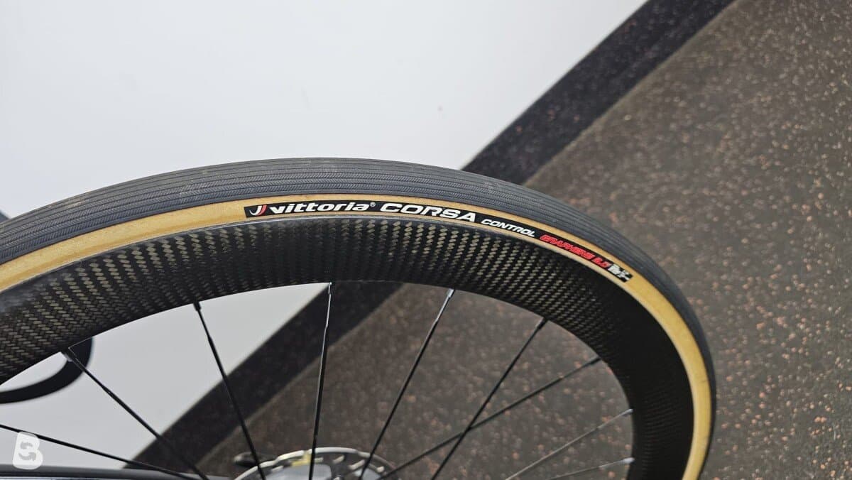 Giant tcr advanced 0 disc ultegra di2 + carbon wheels Mavic 2023