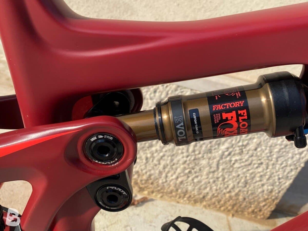 Pivot Trail 429 2024 GX Kashima 2024