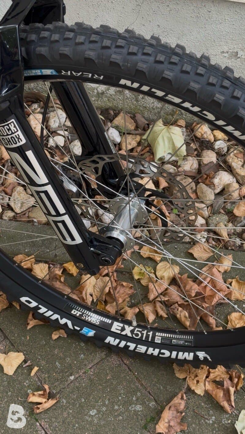 Santa Cruz (Neuer Acc) Nomad 6cc High End