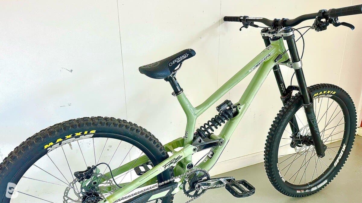 Commencal Furious 2022