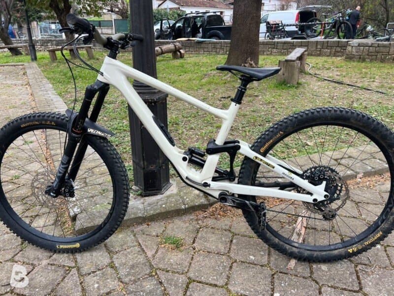 Specialized Enduro Elite 2022