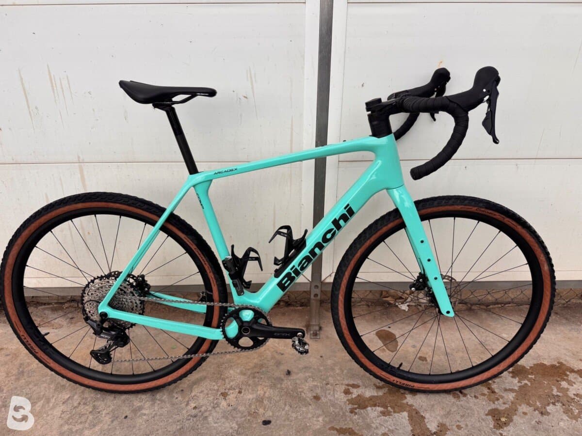 Bianchi Arcadex Comp 2025