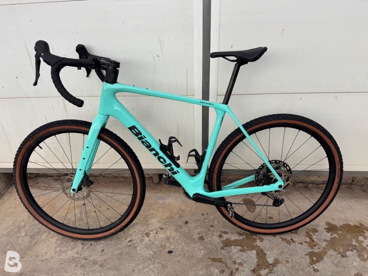 Bianchi Arcadex Comp 2025