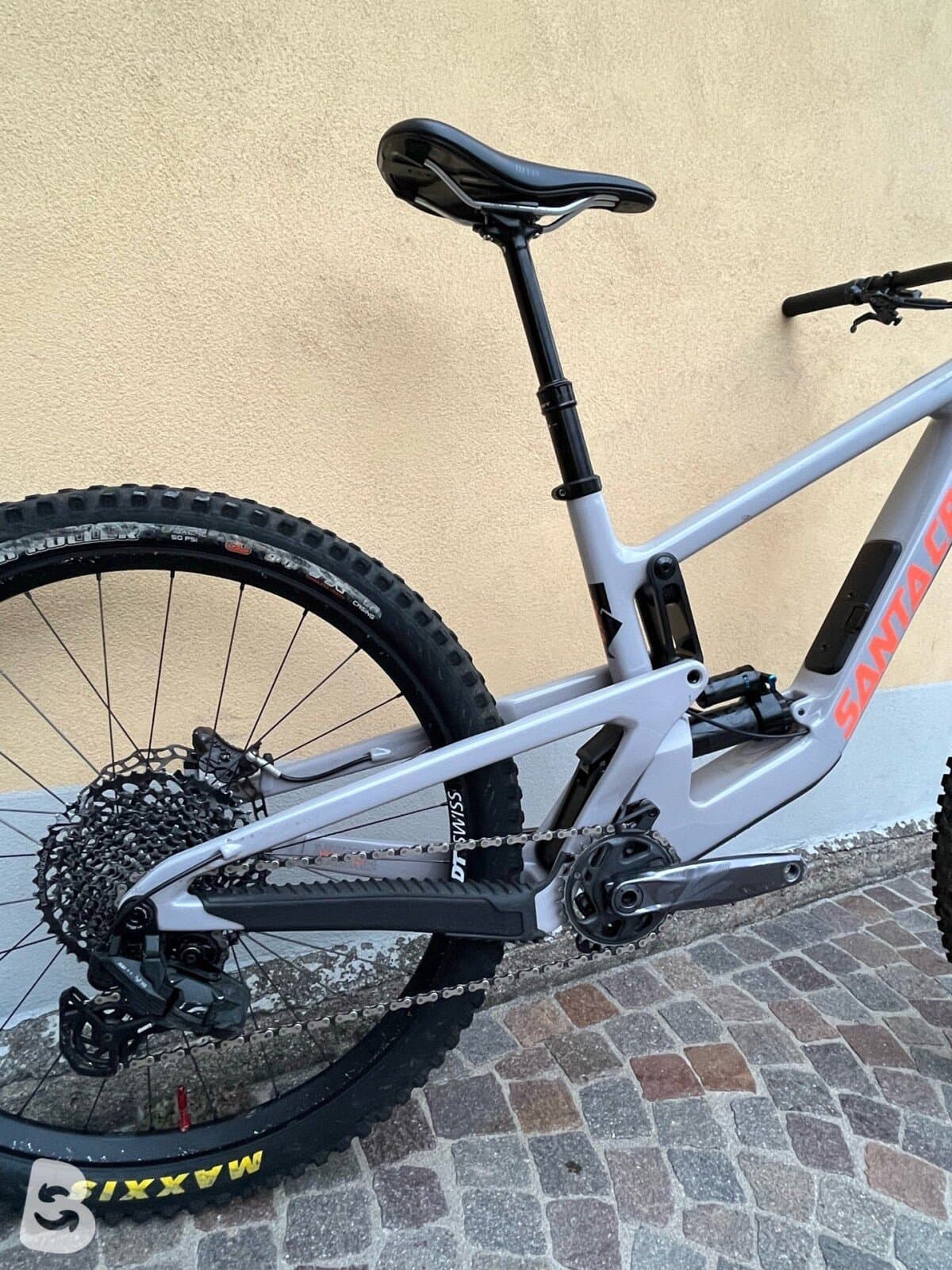 Santa Cruz NOMAD S / Carbon C 2023