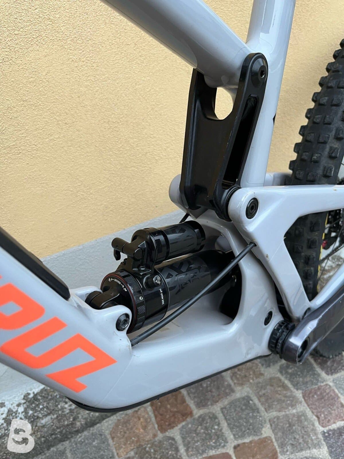 Santa Cruz NOMAD S / Carbon C 2023